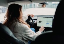 I vantaggi delle auto elettriche per l’ambiente: scopri come la mobilità sostenibile può migliorare il nostro pianeta