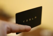 Esperienza di guida eccezionale: Recensione della Tesla Model S