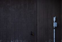 Consigli per la manutenzione: come pulire e proteggere la carrozzeria di un’auto elettrica