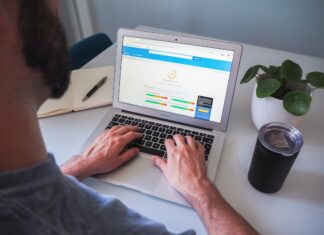 Approfondimenti sui costi di gestione di un’auto elettrica rispetto a un’auto tradizionale: vantaggi e risparmi