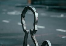 Guida all’acquisto di un’auto elettrica: consigli e suggerimenti per un acquisto consapevole