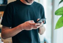 Le migliori recensioni sulle auto elettriche più popolari del mercato: scopri le opinioni degli esperti.