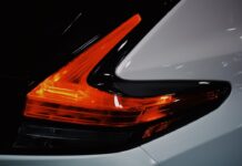 Recensione completa della Nissan Leaf: vantaggi, opinioni e caratteristiche principali