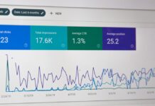 Auto elettriche vs ibride: differenze, vantaggi e svantaggi a confronto