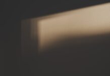 Guida all’acquisto di auto elettriche per lunghi viaggi: scegli la tua compagna di viaggio green!