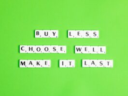 Guida all’acquisto: 5 modi per risparmiare sull’assicurazione di un’auto elettrica