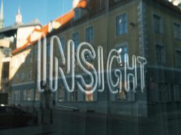 Differenze Motori a Combustione Elettrica vs Tradizionale: Approfondimenti e Analisi