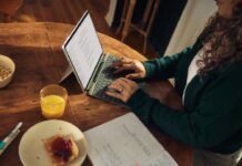 Approfondimenti sull’impatto ambientale: auto elettriche vs auto a combustione