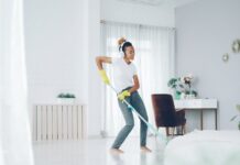 Consigli per la manutenzione dell’auto elettrica: come controllare la pressione degli pneumatici