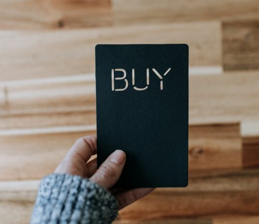 Guida all’acquisto di auto elettriche: come scegliere la migliore per le tue esigenze