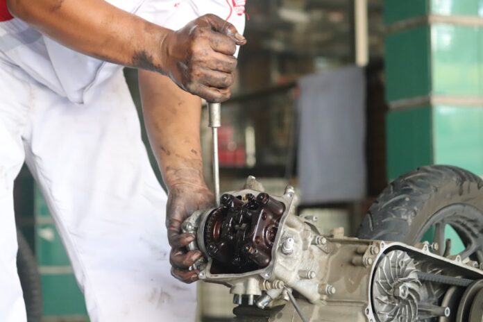 Consigli manutenzione|Come pulire e mantenere in ordine l'esterno di un'auto elettrica